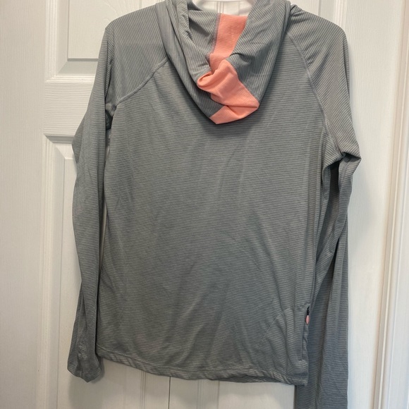 Underarmour light weight hoodie - Picture 4 of 5